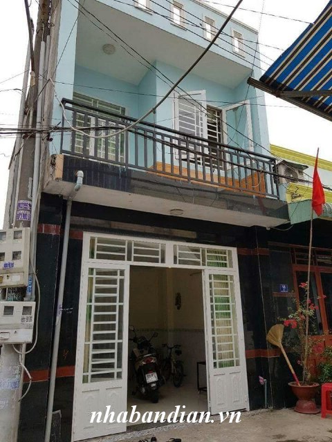 Bán nhà lầu 38m2 gần trường học Đông Hòa đường Nguyễn Hữu Cảnh vào 300m