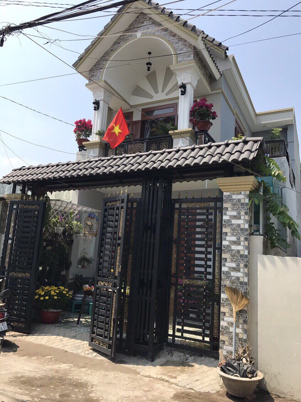 Nhà phố đẹp, đường Nguyễn Thái Học, Dĩ An